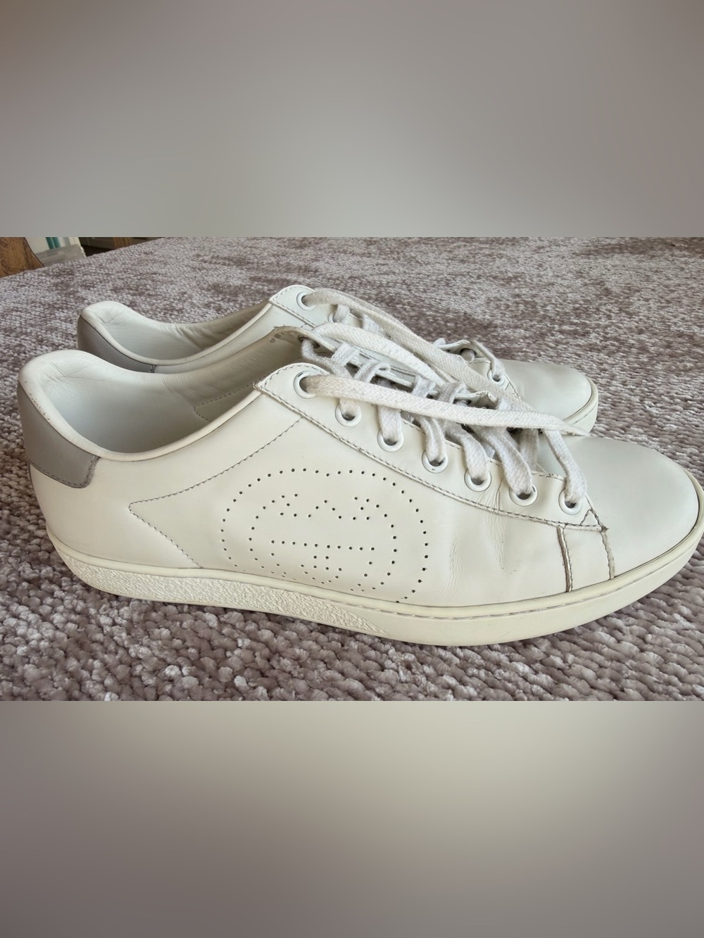 Gucci Ace Perforated Interlocking G Leather Sneakers White/Grey – Size 39